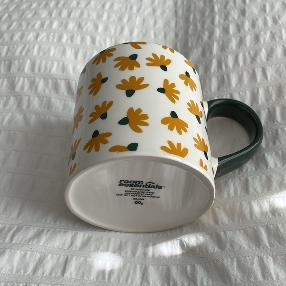 Anthropologie mugs (and others) lot of 5 - Picture 12 of 12